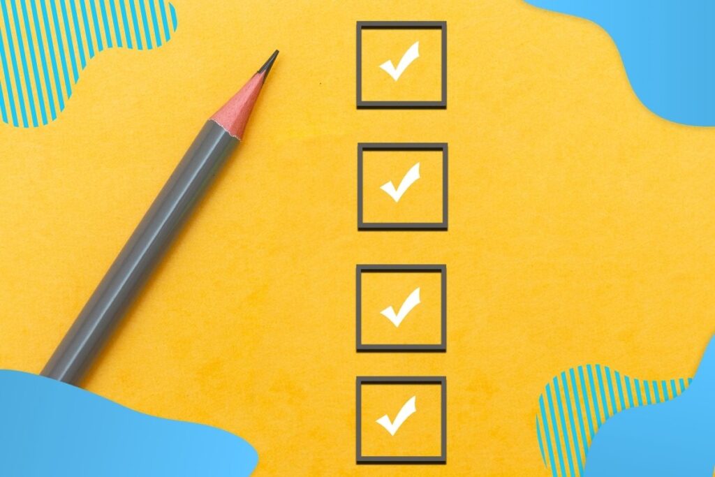 Rysunek kratek z odznaczeniami wraz z ołówkiem - PRZYGOTUJ SIĘ – ZBLIŻA SIĘ AUDYT BHP Proresult