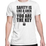 Na obrazku przedstawiona jest biała koszulka z napisem "safety is the key" - Koszulka BHP Proresult