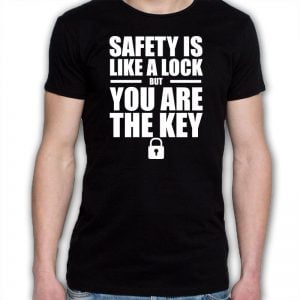 Na obrazku przedstawiona jest czarna koszulka z napisem "safety is the key" - Koszulka BHP Proresult