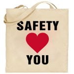 Na obrazku przedstawiona jest torba w kolorze ecru z nadrukiem serca - Safety Day BHP Proresult