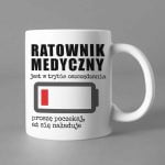 Na obrazku przedstawiono biały ceramiczny kubek dla ratownika medycznego - Pierwsza Pomoc BHP Proresult