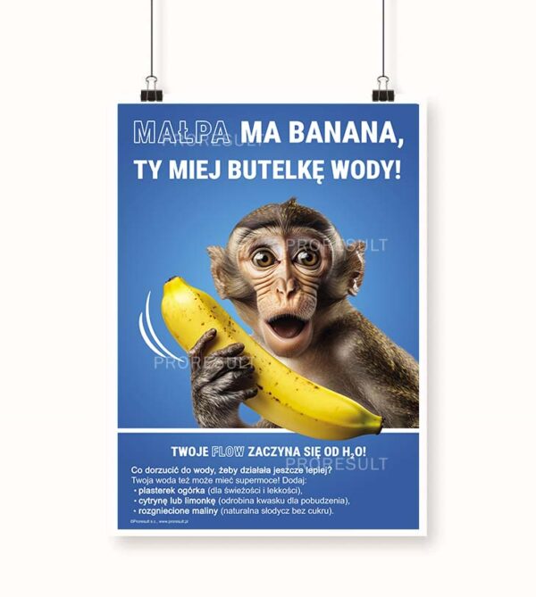 Grafika przedstawia niebieski plakat z nadrukowaną małpą. Plakat nawiązuje do nawodnienia - Plakat BHP Proresult