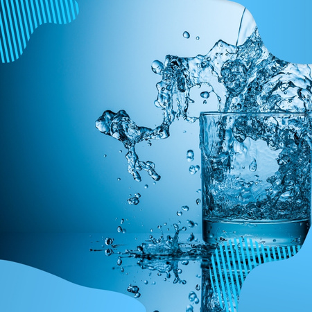 Szklanka z wylewającą się wodą - Proresult