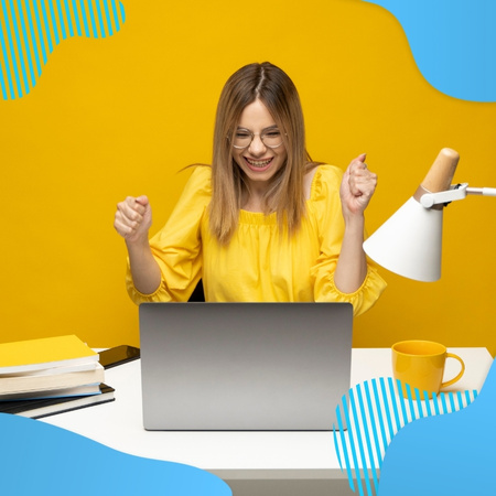 Szczęśliwa dziewczyna ubrana na żółto - Proresult